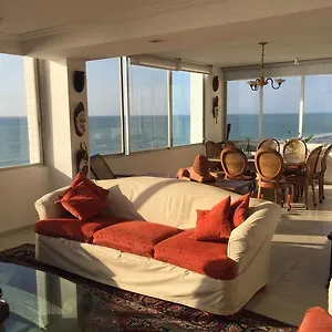 Extraordinary Seafront Apartamento